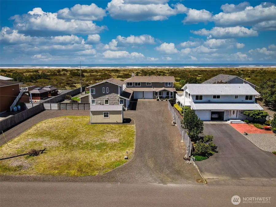 935 S Sand Dune Avenue Sw, Ocean Shores, WA 98569 - #3