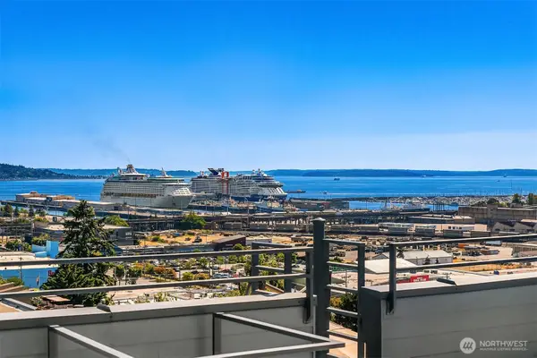 2223 13th Avenue W #301, Seattle, WA 98119
