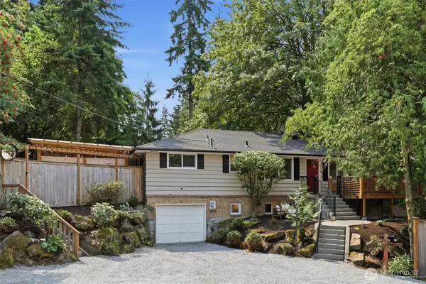 549 NW 205th Street, Shoreline, WA 98177