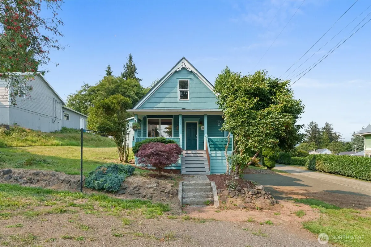 401 B Street, South Bend, WA 98586 - #1
