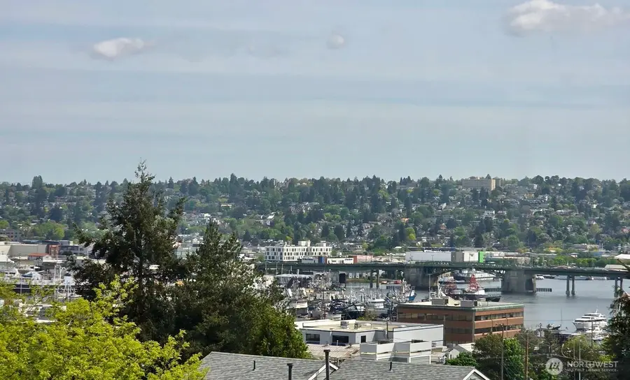 3835 25th Avenue W, Seattle, WA 98199 - #2