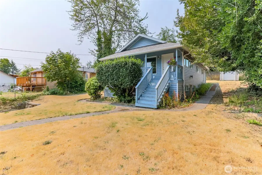11049 18th Avenue Sw, Seattle, WA 98146 - #2