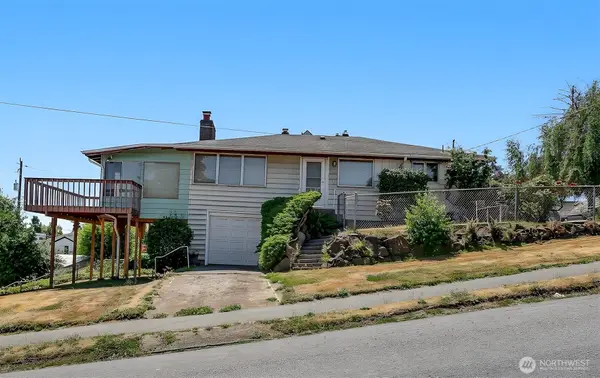 5900 34th Avenue Sw, Seattle, WA 98126