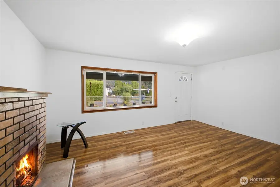 14937 133rd Avenue Se, Renton, WA 98058 - #3
