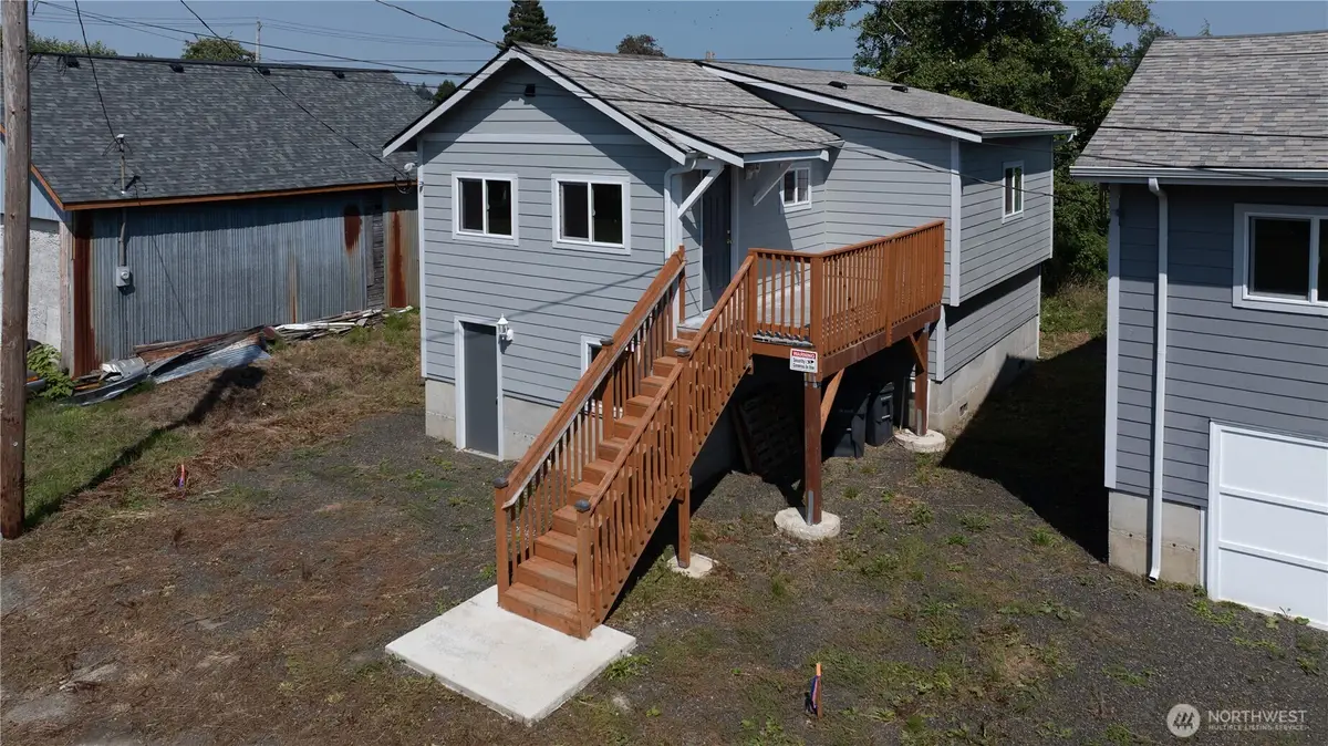 102 N Martin Street, Aberdeen, WA 98520 - #1