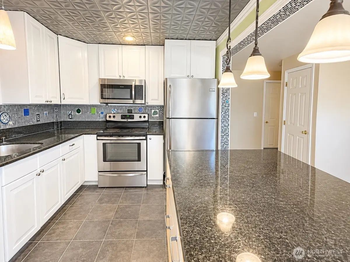 18523 68th Street #205, Kenmore, WA 98028 - #1