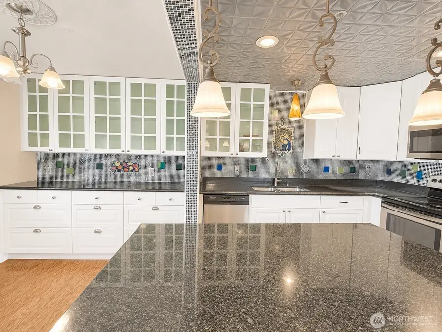 18523 68th Street #205, Kenmore, WA 98028 - #2