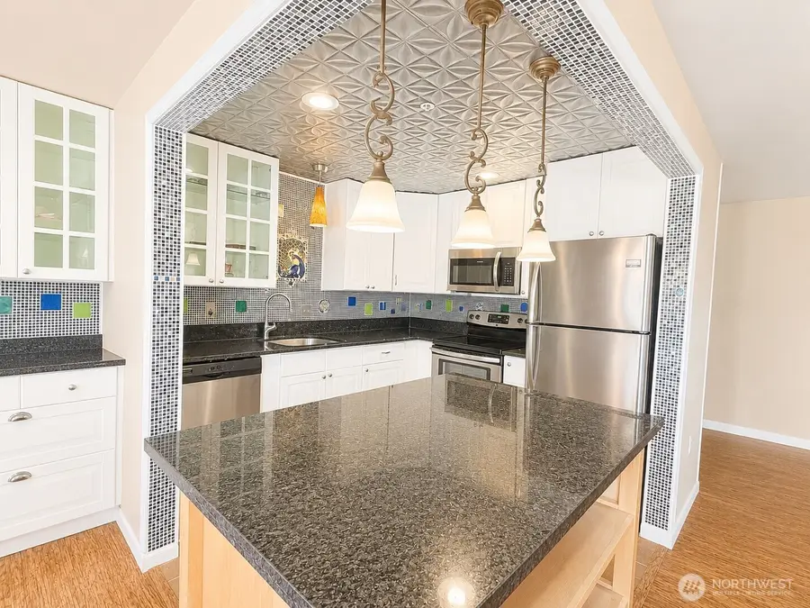 18523 68th Street #205, Kenmore, WA 98028 - #3