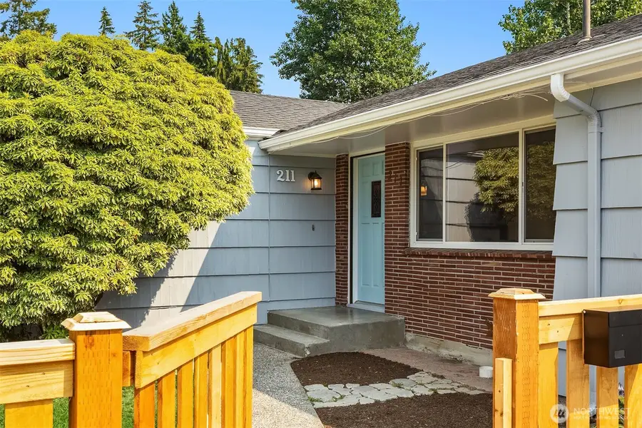 211 N 160th Street, Shoreline, WA 98133 - #2