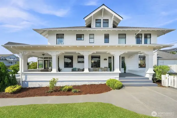 2329 Rucker Avenue, Everett, WA 98201