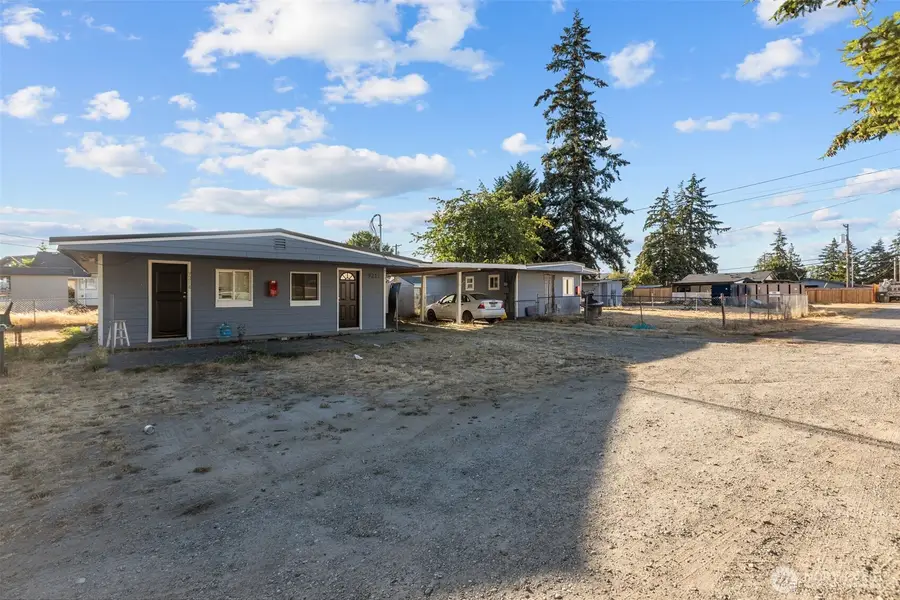 9212 33rd Avenue Ct S, Lakewood, WA 98499 - #3