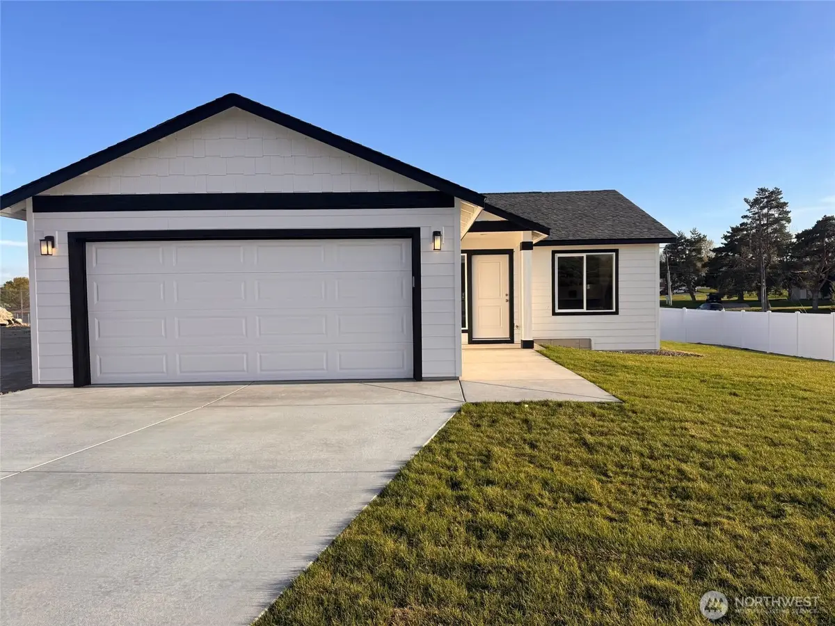 601 Blair Avenue, Royal City, WA 99357 - #1