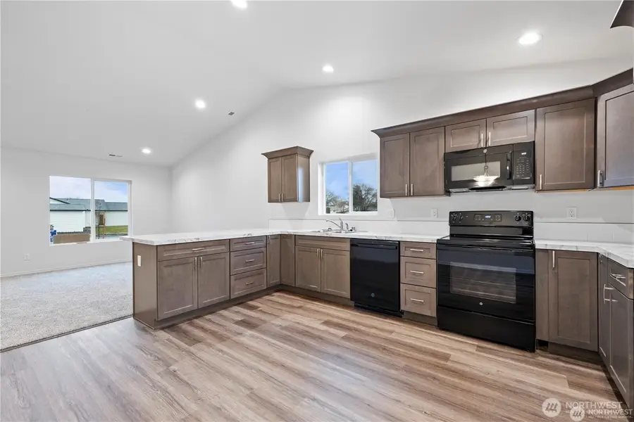 601 Blair Avenue, Royal City, WA 99357 - #3