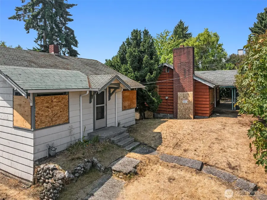 943 N 103rd Street, Seattle, WA 98133 - #2
