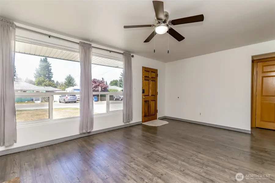 16016 12th Avenue Sw, Burien, WA 98166 - #2