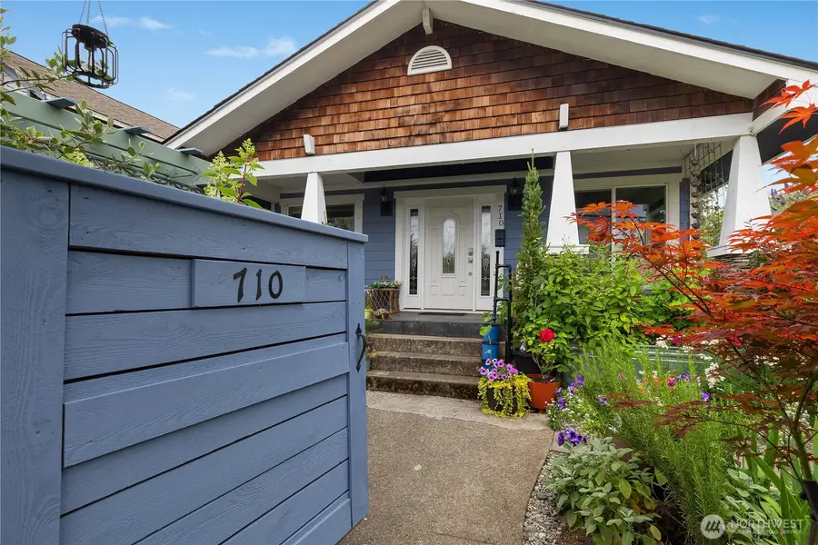 710 Puget Street Ne, Olympia, WA 98506 - #3