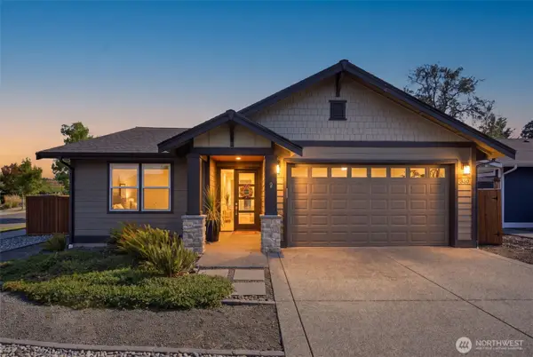 300 Broadmoor Street, Sequim, WA 98382