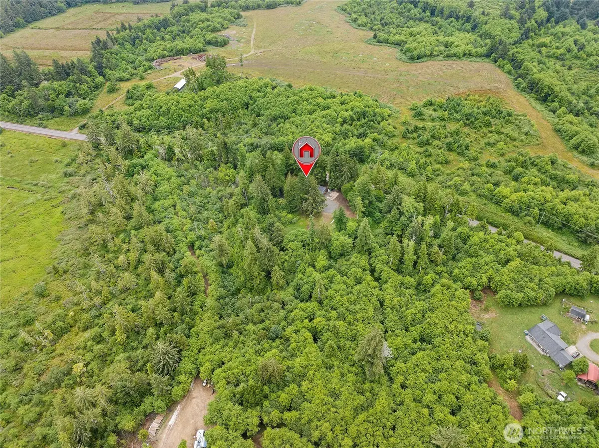 2693 State Rt 101, Ilwaco, WA 98624 - #1