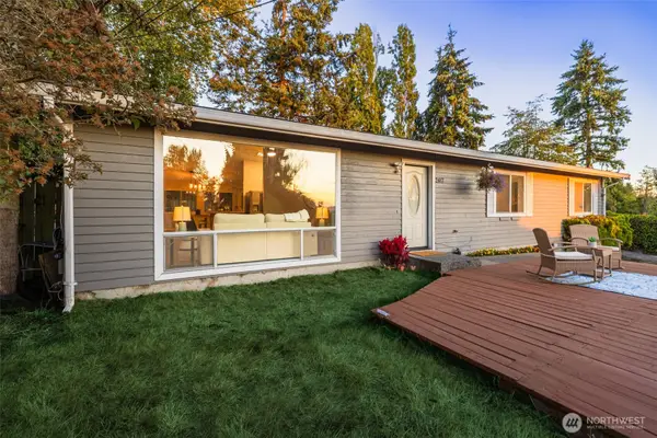 2417 S 249th Place, Kent, WA 98032