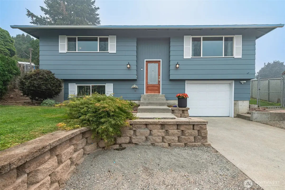 420 N Huber Court, East Wenatchee, WA 98802 - #1