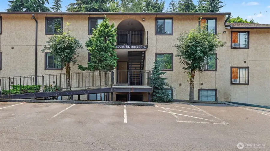 10021 SE 235th Place #303, Kent, WA 98031 - #2