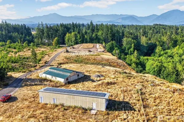 1002 Lemmon Road, Port Angeles, WA 98362