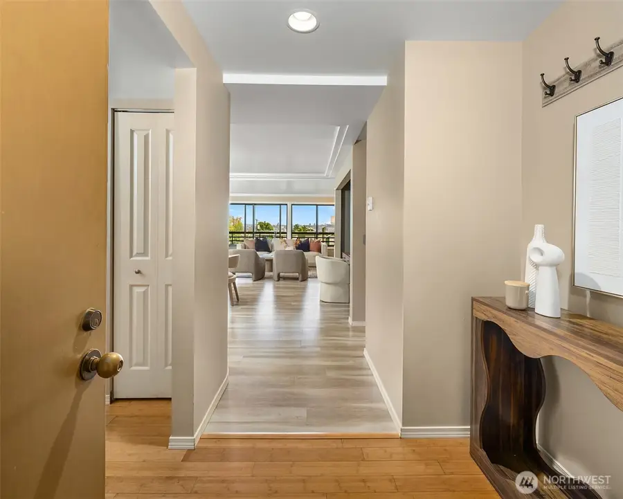 700 Crockett Street #104, Seattle, WA 98109 - #3