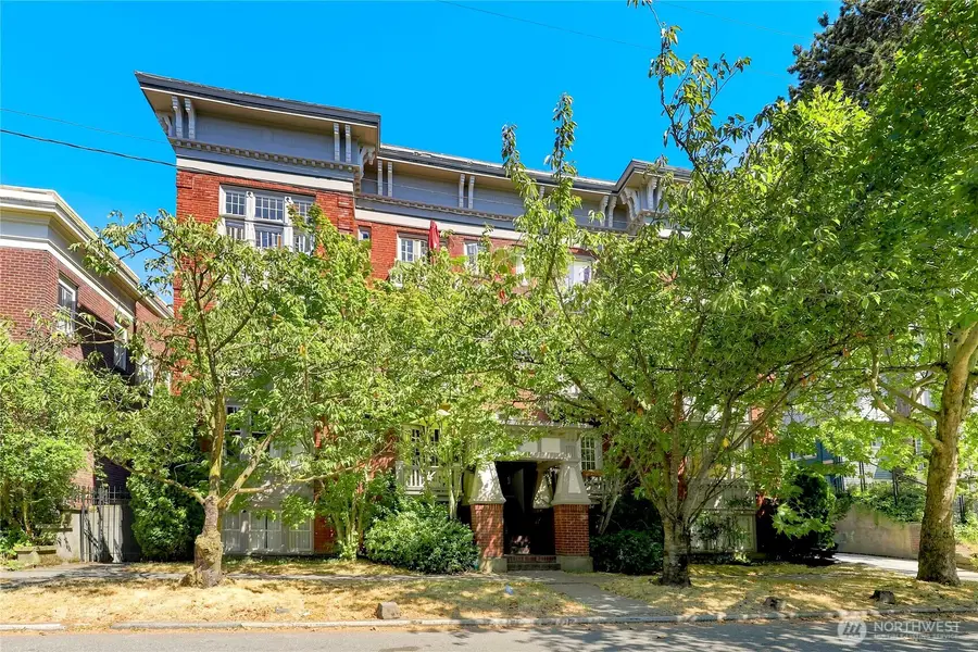 214 13th Avenue E #2, Seattle, WA 98102 - #2