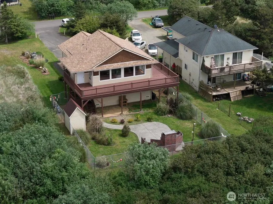 507 Sand Dune Avenue Sw, Ocean Shores, WA 98569 - #2