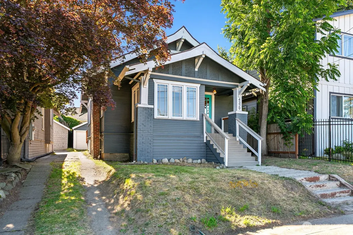 4329 5th Avenue Ne, Seattle, WA 98105 - #1