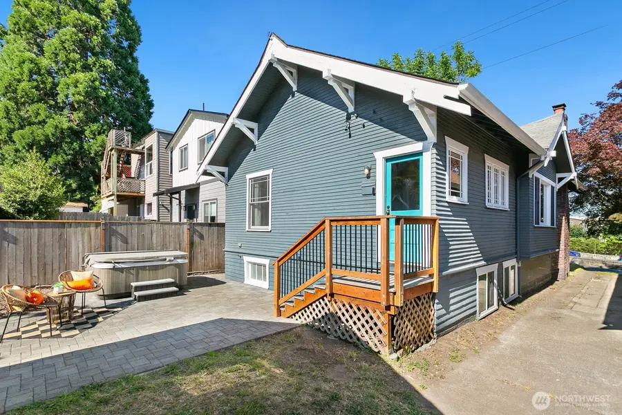 4329 5th Avenue Ne, Seattle, WA 98105 - #2