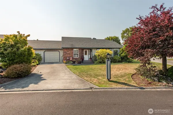 890 N Oxford Way, Sequim, WA 98382