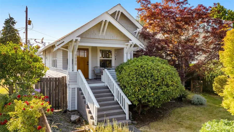 4037 52nd Avenue Sw, Seattle, WA 98116 - #2