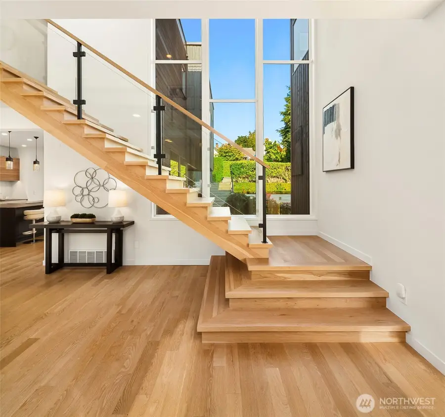 2524 30th Avenue W, Seattle, WA 98199 - #3