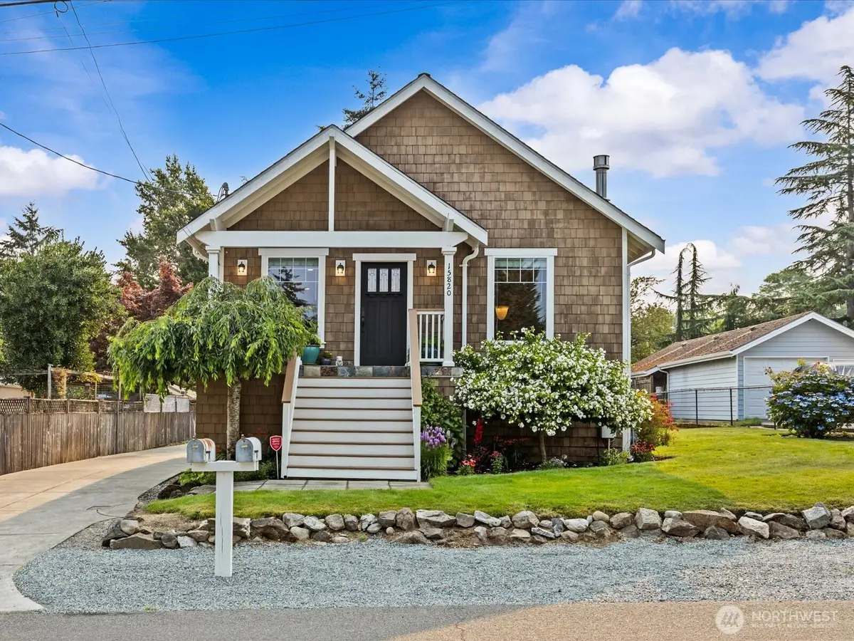 15820 12th Avenue Sw, Burien, WA 98166 - #1