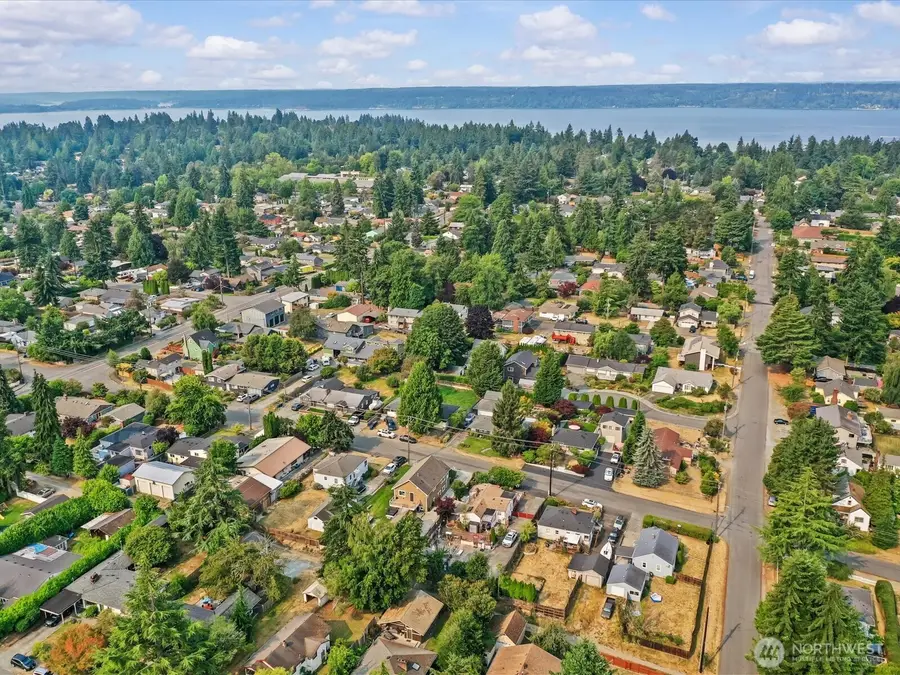 15820 12th Avenue Sw, Burien, WA 98166 - #2