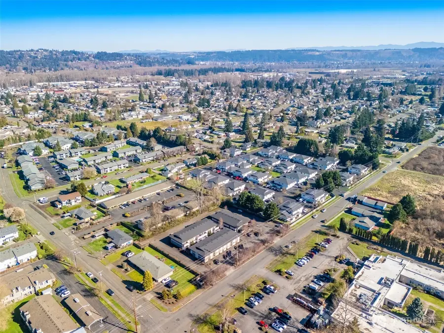 921 12th Avenue Se, Puyallup, WA 98372 - #3