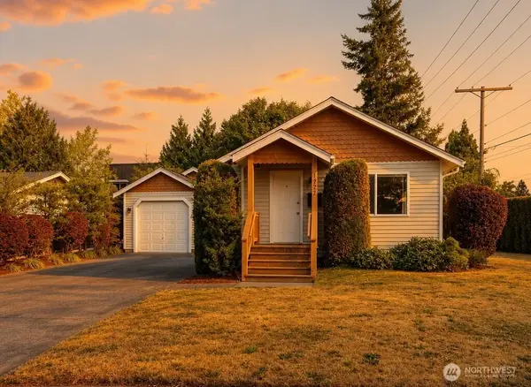 1227 E Indiana Street, Bellingham, WA 98226