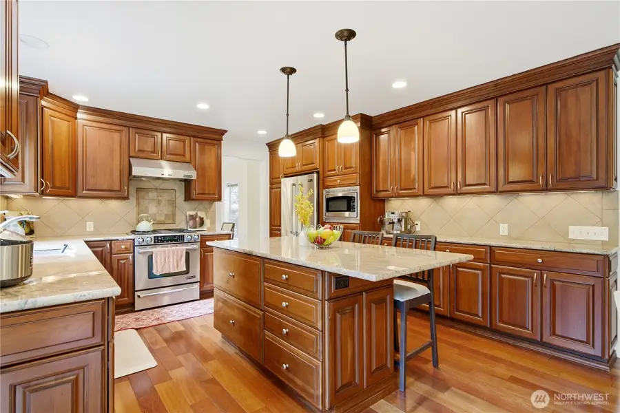 23030 NE 13th Street, Sammamish, WA 98074 - #3