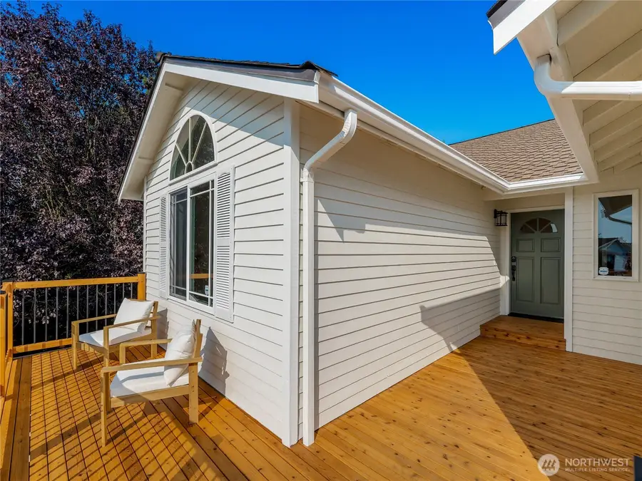 1812 Lumley Avenue, Mukilteo, WA 98275 - #3