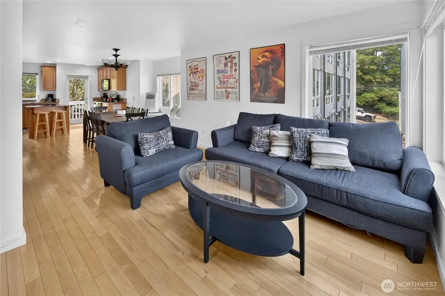 226 26th Avenue E, Seattle, WA 98112 - #2