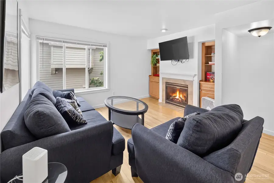 226 26th Avenue E, Seattle, WA 98112 - #3