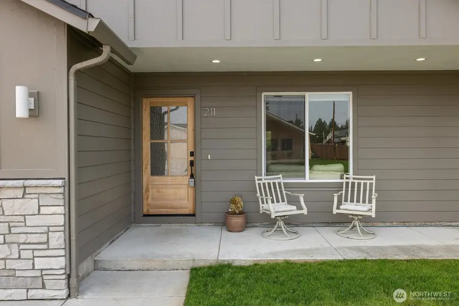 211 W Oak Street, Yacolt, WA 98675 - #3