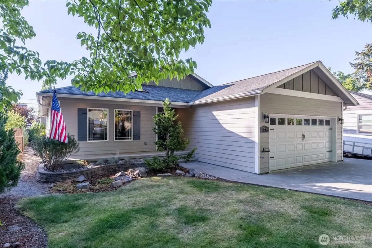527 26th Avenue, Longview, WA 98632 - #1