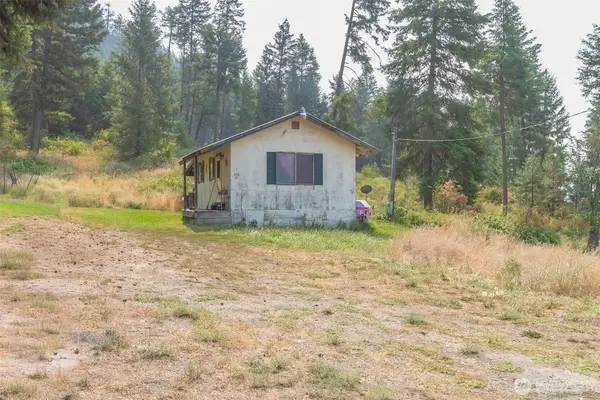 888 Williams Lake Road #A & F, Colville, WA 99114