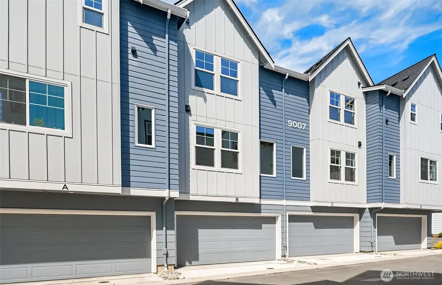 9007 NE 203rd Lane #B, Bothell, WA 98011 - #2