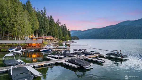 990 S Lake Whatcom Boulevard #9, Sedro Woolley, WA 98284