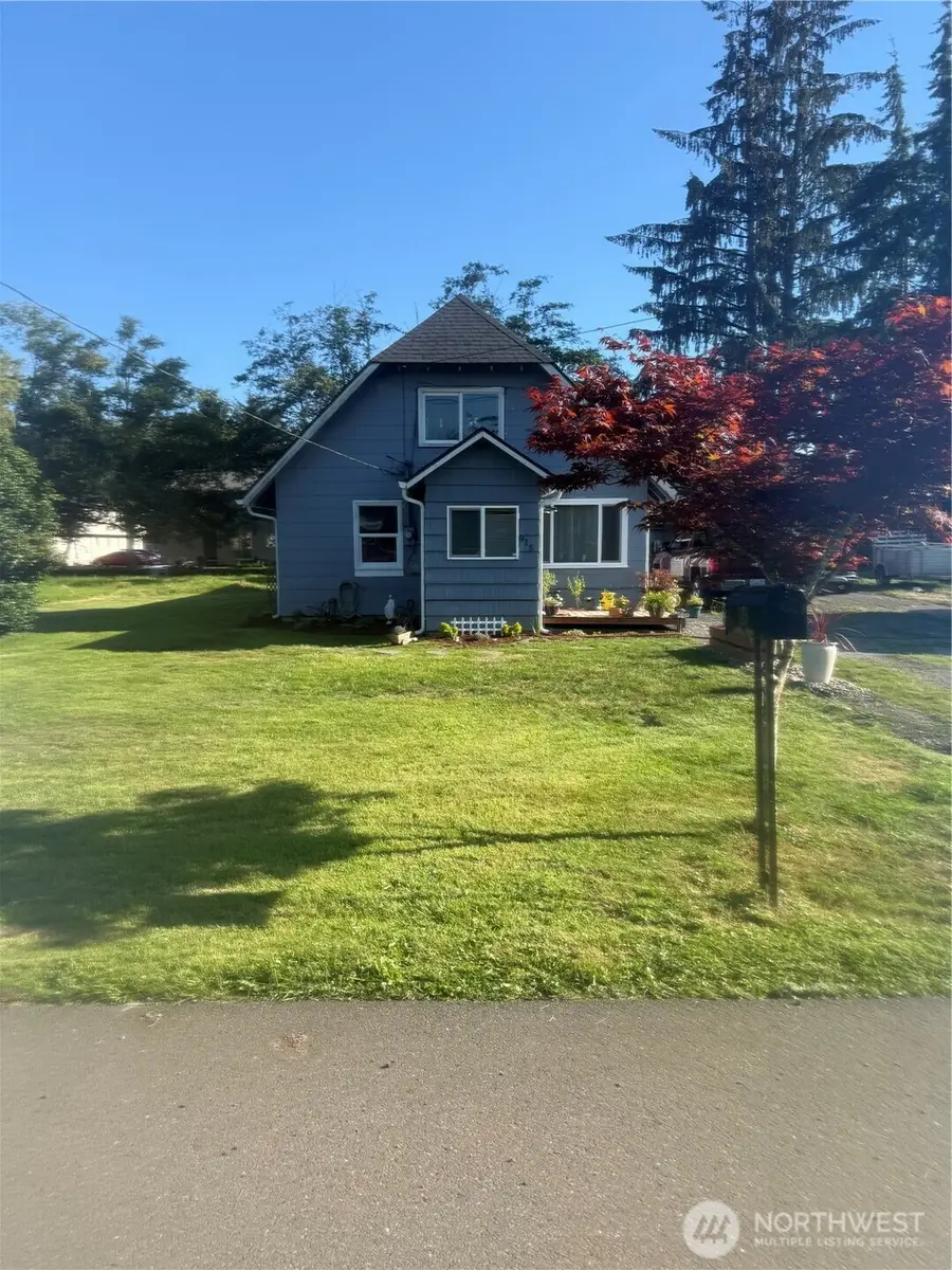 915 Thomas Street, Aberdeen, WA 98520 - #2