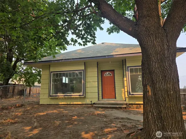 815 16th Avenue, Oroville, WA 98844