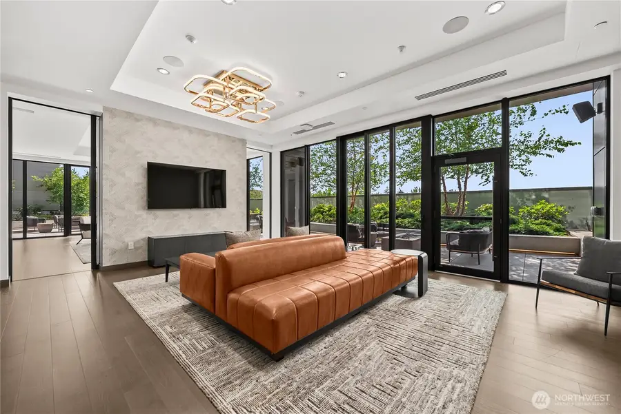889 Avenue Square Ne #302, Bellevue, WA 98004 - #3